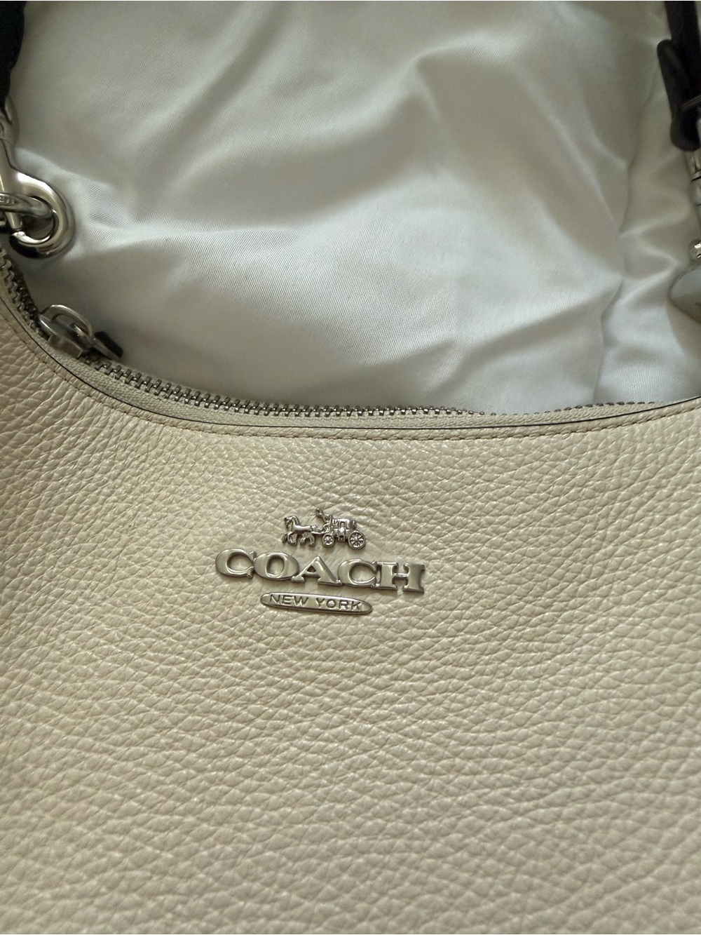 Authentic Coach Cream Pebbled Leather Mini Shoulder Bag with Black Trim - Picture 2 of 7